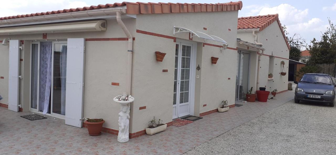 Villa Le Petit Plessis Cure à Liré Extérieur photo