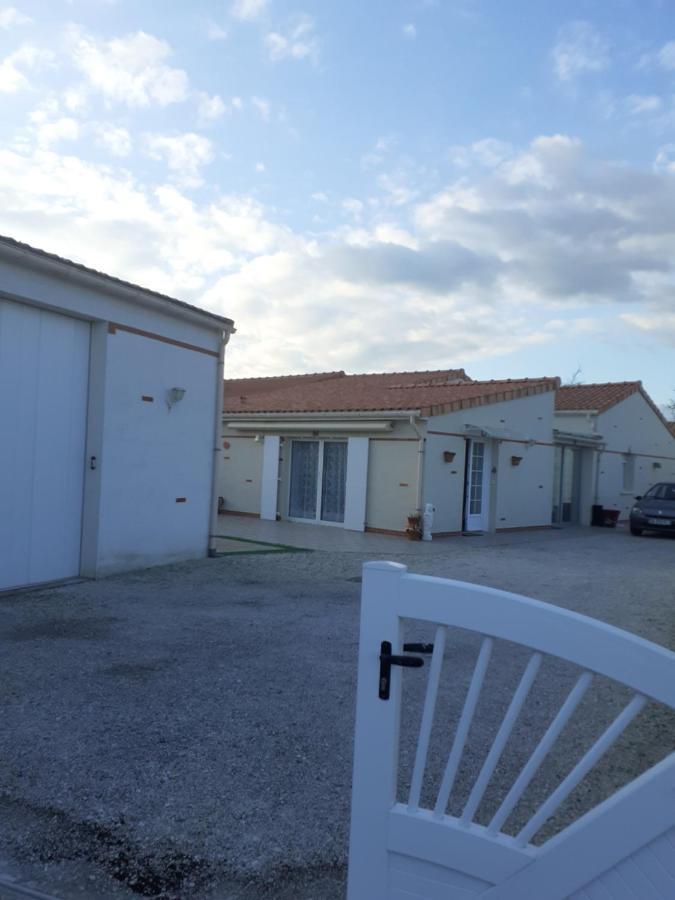 Villa Le Petit Plessis Cure à Liré Extérieur photo